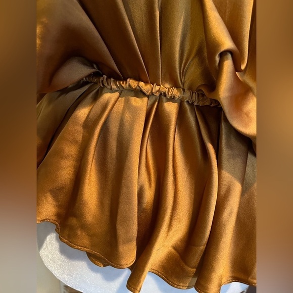 AMANDA UPRICHARD Odessa Silk Top In Antique Bronze | size XS - Picture 8 of 14